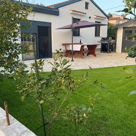 The House Villa Medulin Luaran gambar